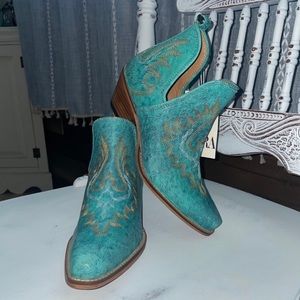New Myra Ladies Westerly Booties Leather Turquoise size 10 Yellowstone Dixon